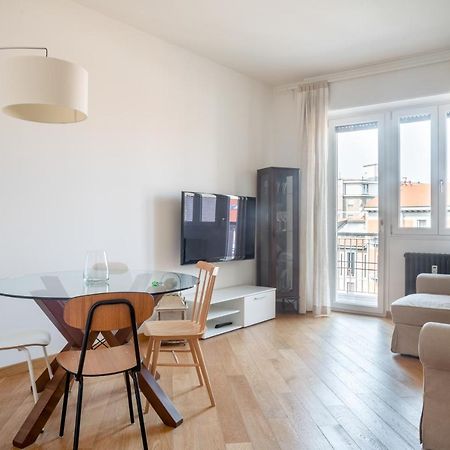 Elegante Bilocale In Zona Tortona Apartment มิลาน ภายนอก รูปภาพ