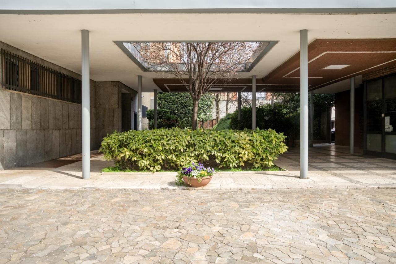 Elegante Bilocale In Zona Tortona Apartment มิลาน ภายนอก รูปภาพ